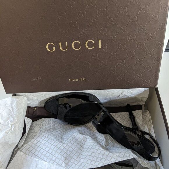 Gucci Vernice Crystal Sandal - Picture 9 of 12